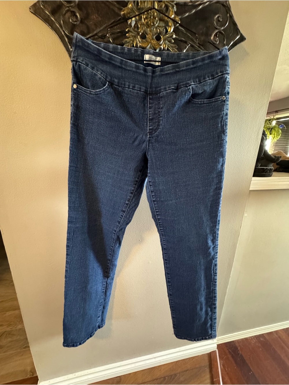 Women’s Dark Blue Stretch Jeans
